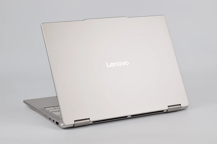 Ультрабук-трансформер Lenovo Yoga 7 2-in-1 14AGP11 Ryzen AI 7 445 / 32GB / 1TB / 14" 2.8K OLED 120Hz / Win11 / Pen / Seashell - Refurbished - Фото 8 Ультрабук-трансформер Lenovo Yoga 7 2-in-1 14AGP11 Ryzen AI 7 445 / 32GB / 1TB / 14" 2.8K OLED 120Hz / Win11 / Pen / Seashell - Refurbished - изображение 8
