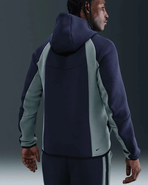 Кофта чоловіча Nike Tech Color-Block Full-Zip Fleece Windrunner M Синій IF1325-437 - Фото 2 Кофта чоловіча Nike Tech Color-Block Full-Zip Fleece Windrunner M Синій IF1325-437 - зображення 2