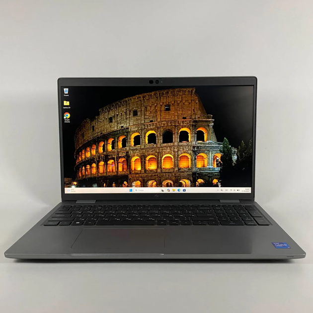 Ультрабук Dell Latitude 5520 / 15.6" (1920x1080) IPS / Intel Core i7-1185G7 (4 (8) ядра по 3.0 - 4.8 GHz) / 16 GB DDR4 / 256 GB SSD / Intel Iris Xe Graphics / TouchID / WebCam б/у + Подарок Беспроводная мышь / USB - Фото 2 Ультрабук Dell Latitude 5520 / 15.6" (1920x1080) IPS / Intel Core i7-1185G7 (4 (8) ядра по 3.0 - 4.8 GHz) / 16 GB DDR4 / 256 GB SSD / Intel Iris Xe Graphics / TouchID / WebCam б/у + Подарок Беспроводная мышь / USB - изображение 2