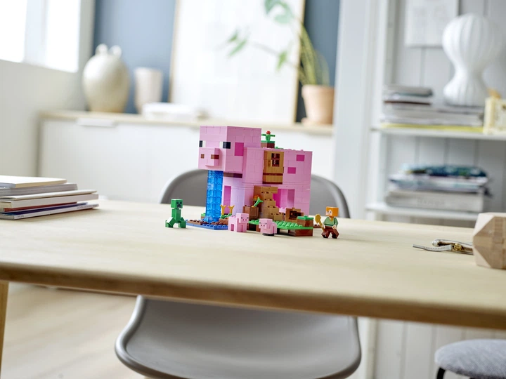 Zestaw klocków LEGO Minecraft Dom w kształcie świni 490 elementów (21170) - obraz 6