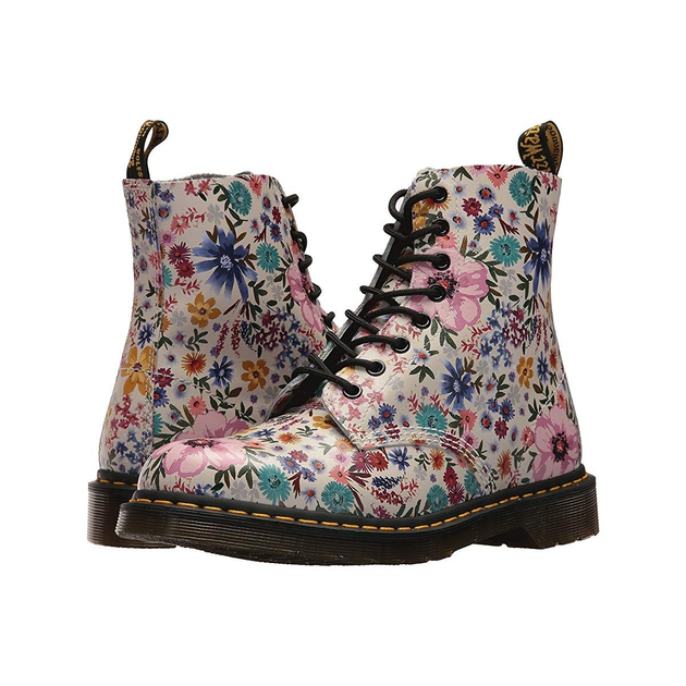 Pascal wanderlust shop dr martens