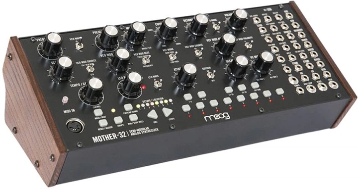 Moog Mother 32 モーグ マザー32 moog Mother-32 セミモジュラー