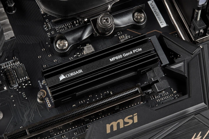 SSD диск Corsair Force Series Gen.4 PCIe MP600 1TB 1NVMe M.2 (CSSD