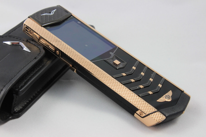 Мобільний телефон Vertex S9 signature bentley gold – фото, відгуки ...
