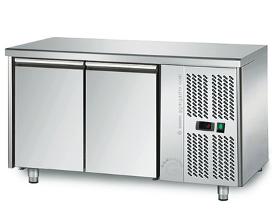 Холодильный стол GGM Gastro KTS147N