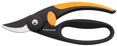 Sekator płaski z pętlą na palce Fiskars P44 (1001534/111440)
