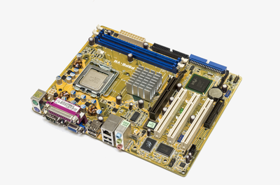 Материнская плата S775 Asus P5PE-VM Б/У