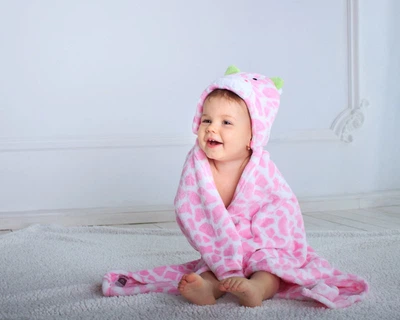 Детское полотенце с капюшоном DREAM TOWELS ЖИРАФЧИК 76Х92 РОЗОВЫЙ (DM-1012)