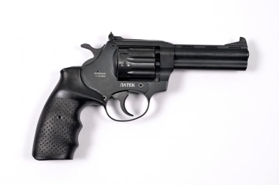 Револьвер під патрон Флобера Safari RF-441 cal. 4 мм пластикова рукоятка, BLACK CERAKOTE