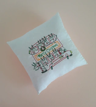 Подушка Baby Textile Новорічна 35х35 см Біла (469215)