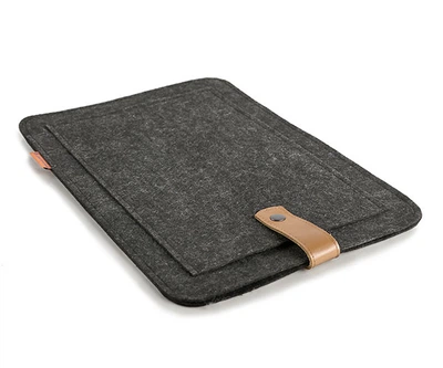 Чорний чохол для планшета FeltFabricDesign 22×27 см М13 (0152)