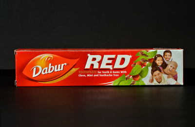 Аюрведическая зубная паста с перцем RED Dabur (Рэд Дабур) 200 г