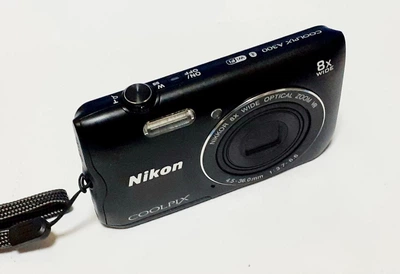 Цифровой фотоаппарат Nikon Coolpix A300 полный кормплект б.у
