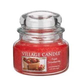 Свеча Village Candle Свежая клубника 315г (время горения до 55ч)