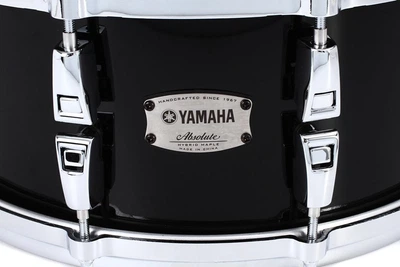 Малий барабан YAMAHA AMS1460 14" Absolute Hybrid Maple Snare 14" (Solid Black)
