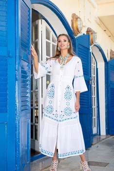 Пляжне плаття з бірюзовою вишивкою Fresh Cotton 21F-043C 46(L) Білий-Блакитний