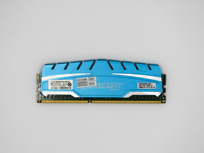 Оперативная память Crucial Ballistix Sport DIMM 4Gb DDR3-1866MHz PC3-14900 CL10 (BLS4G3D18ADS3J.8FED) Б\У