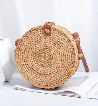Женская круглая плетеная сумочка Rattan Bali 18х8 см из ротанга на кнопке