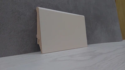 Плинтус Супер Профиль Кремовый 2800x80x21 Бежевый 1682kr