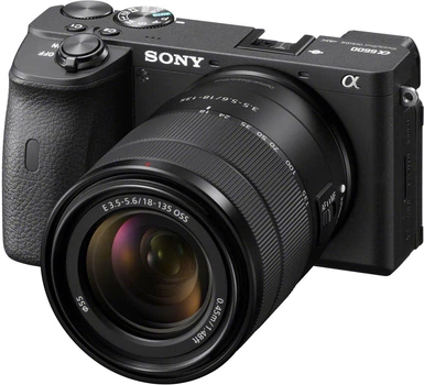 Фотоаппарат Sony Alpha a6600 Kit 18-135mm f/3.5-5.6 OSS Black (ILCE6600MB.CEC)