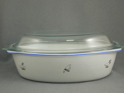 Гусятница овальная с крышкой Thun Гуси 2,5л VP45