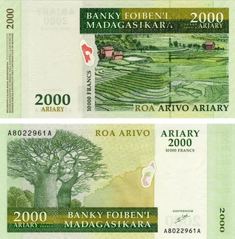 Банкнота Мадагаскар 2000 аріарі 2003 UNC (P83)