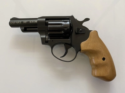 Револьвер под патрон Флобера Safari RF-431 cal. 4 мм, буковая рукоятка