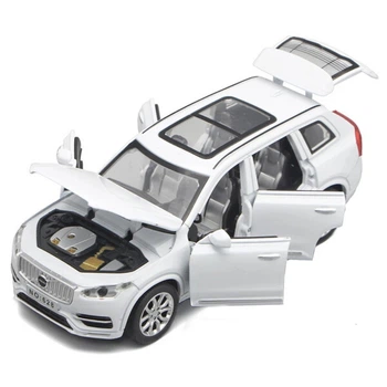 Машинка коллекционная Volvo XC90 металлическая моделька игрушка 15 см Белый (9986813)