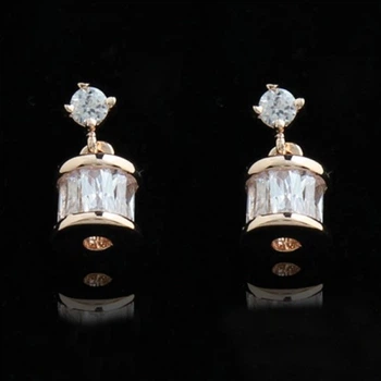 Сережки з кристалами Сваровські 883036a 1,1см*5мм Білий