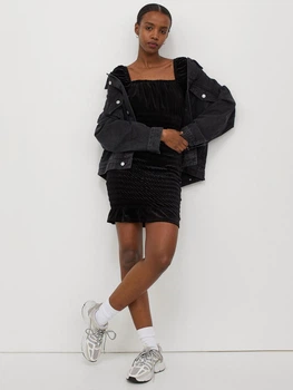 Платье короткое летнее женское H&M 0934246 XS Черное (KAY2000001238325)
