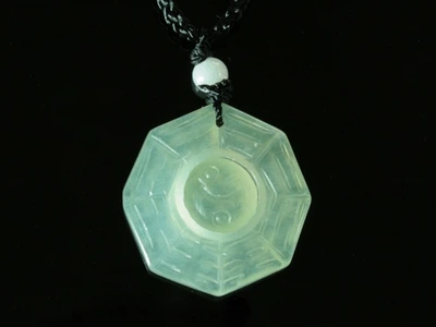 Амулет кулон Нефритовый Багуа Semantic Jewelry 2.5 x 2.5 x 0.3 см
