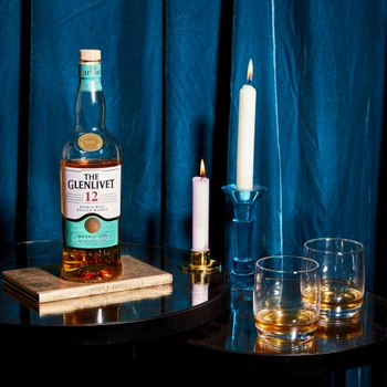 Виски The Glenlivet 0.7 л 12 лет выдержки 40% в подарочной упаковке (080432402825)