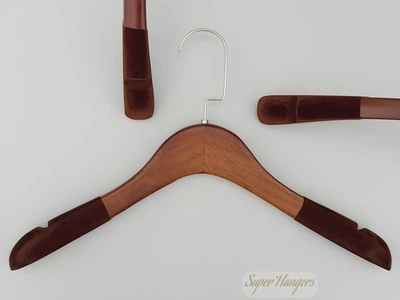 Вешалка для одежды Hanger WD 38 см деревянная с бархатными плечами и вырезами коричневая