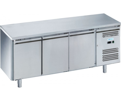 Стол холодильный 3-х дверный без борта Forcold G-GN3100TN-FC