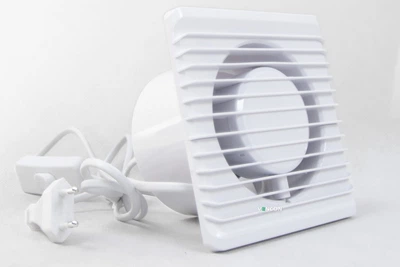 Вытяжной вентилятор AIRROXY Planet Energy 125 PS с шнуровым включателем
