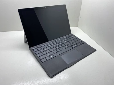 Планшетный ПК Microsoft Surface Pro 4 1724 \ IPS \ Core I5-6300U \ 8 GB \ 256 GB \ Б\У