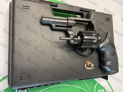 Револьвер под патрон Флобера Safari RF-431 cal. 4 мм, пластиковая рукоятка + бонус (кейс+18 патронов)