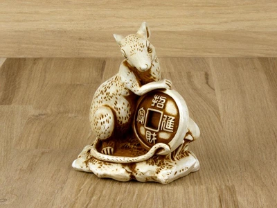 Статуэтка Крыса с монетой Netsuke charm Гипс 8.2x7.7x5.3 см (03152)