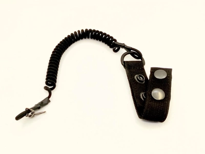 Тренчик шнур страхувальний універсальний тренчик -карабін з 2 кнопками на ремінь шириною до 5 см чорний 997 MS