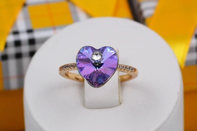 Кольцо Xuping Jewelry сердечко Сваровски фиолетовое хамелеон р 17 золотистое