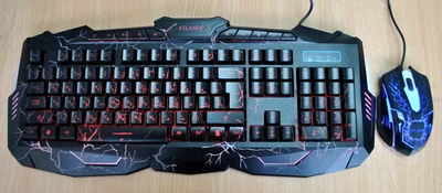 Проводная клавиатура + мышь V100L (с 3-мя подсветками молнии Razer) Black