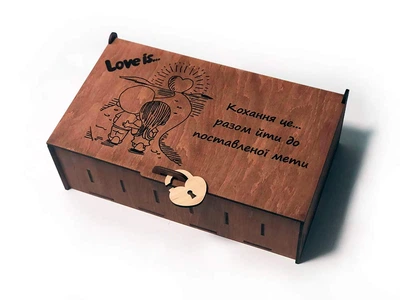 Шкатулка Семейный бюджет Love is... 30*17*10 см орех
