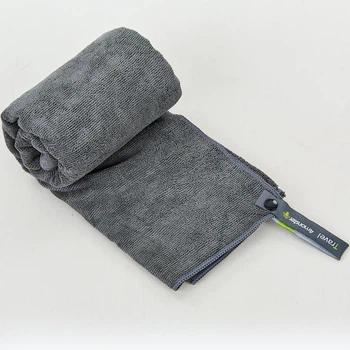 Рушник з мікрофібри для спорту і подорожей TRAVEL TOWEL T-SQT 60 см x 120 см сіре