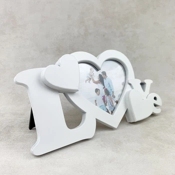 Рамка для фотографий "Love" сердце белая