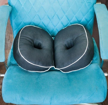 Мягкая подушка для сидения для улучшения осанки 46х30х11см “Booty Pillow” на стул, на сиденье для водителя