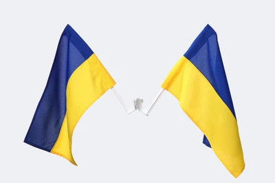 Прапор України (пара) на авто