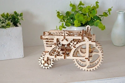 Механічний 3D пазл UGEARS Трактор (70003)