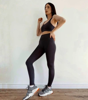 Безшовний спортивний комплект Formactive L/XL сірий