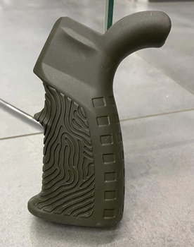 Рукоятка пистолетная прорезиненная для AR15 DLG TACTICAL (DLG-123), цвет Койот, с отсеком, "бобровый хвост" Оливковий, Турция