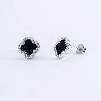 Сережки срібні INFINI з оніксом у вигляді конюшини s2oncr-126